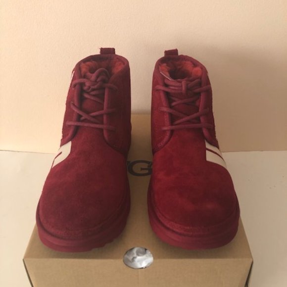 UGG Neumel Suede Leather Red Chopd Split Chukka Boot. Size: 7, 8 - Picture 4 of 14